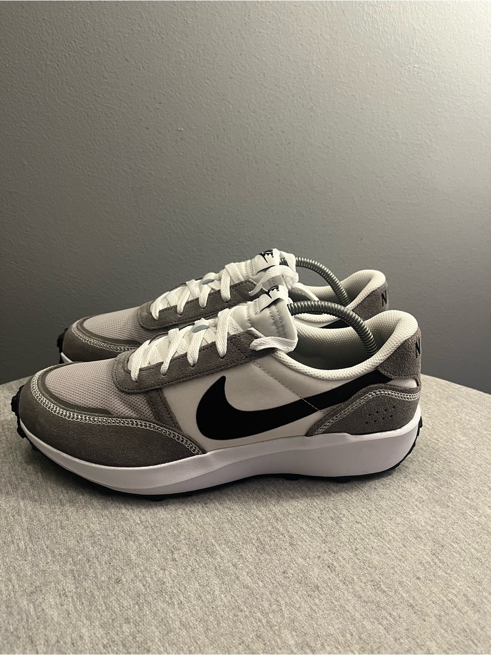 Nike Waffle Nav Phantom Black Flat Pewter White Men's Shoe Size 10 FJ4195-003 - Picture 4 of 12